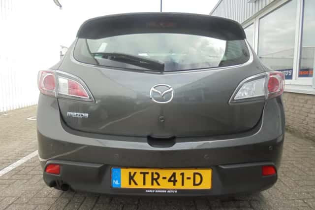 Mazda 3 (2010) thumbnail 4
