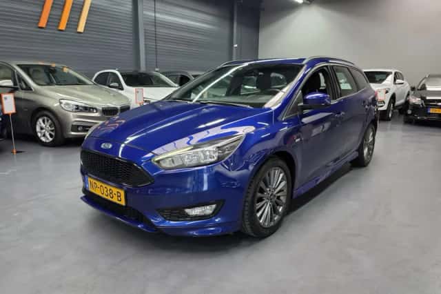 Ford Focus (2017) thumbnail 1