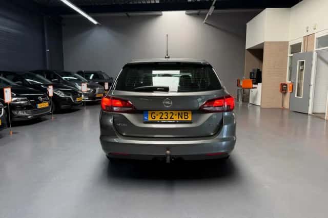 Opel Astra (2019) thumbnail 6