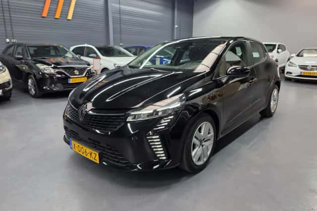 Renault Clio (2023) thumbnail 1