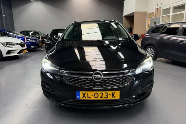Opel Astra (2019) thumbnail 2