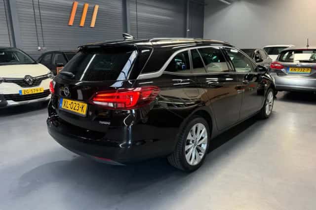 Opel Astra (2019) thumbnail 5