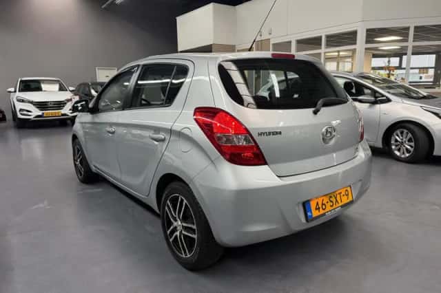 Hyundai i20 (2012) thumbnail 5