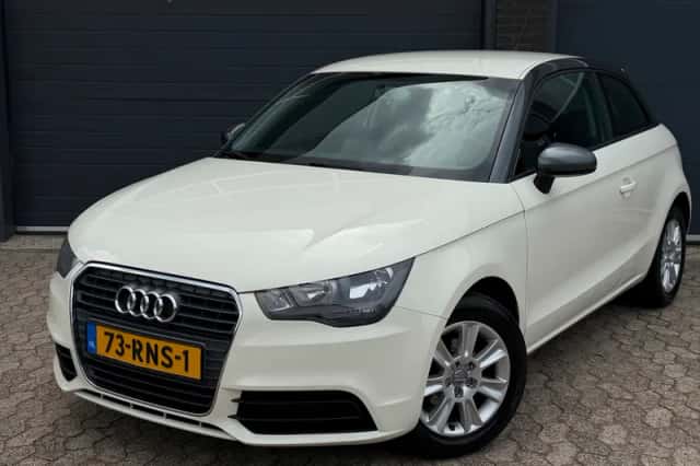 Audi A1 (2011) thumbnail 1