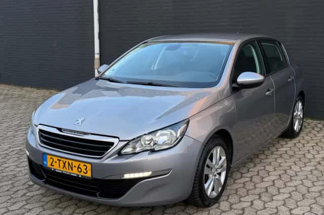 Peugeot 308 (2014) thumbnail 4