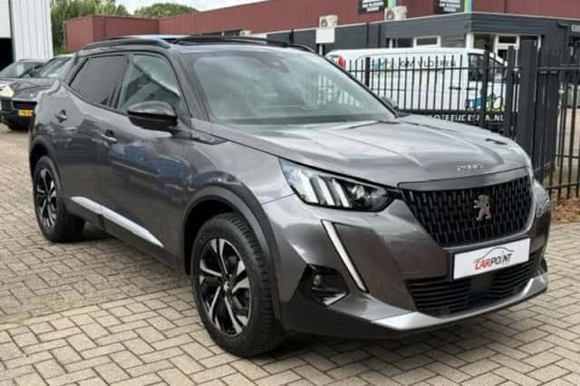 Peugeot 2008 (2022) thumbnail 2