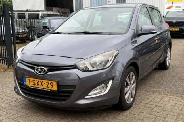 Hyundai i20 (2014) thumbnail 1