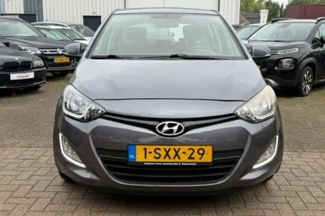 Hyundai i20 (2014) thumbnail 3