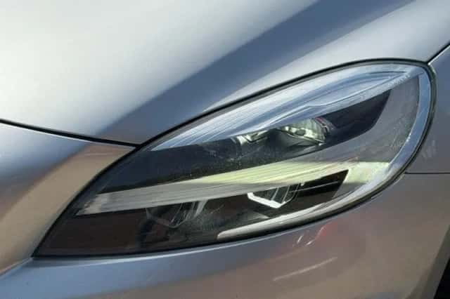 Volvo V40 (2019) thumbnail 4