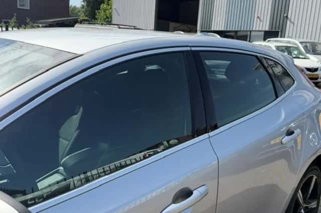 Volvo V40 (2019) thumbnail 6
