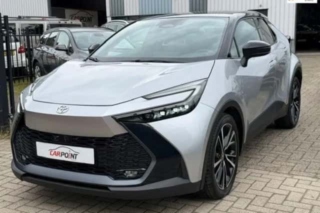 Toyota C-HR (2024) thumbnail 1