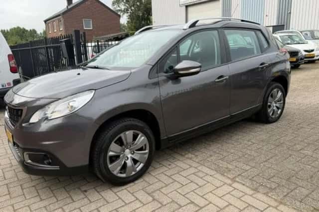 Peugeot 2008 (2017) thumbnail 6