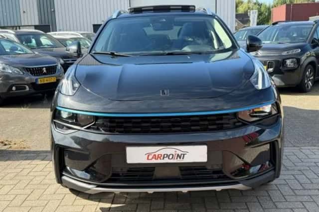 Lynk & Co 01 (2022) thumbnail 3