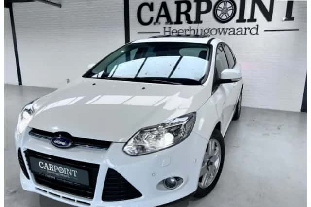 Ford Focus (2013) thumbnail 1