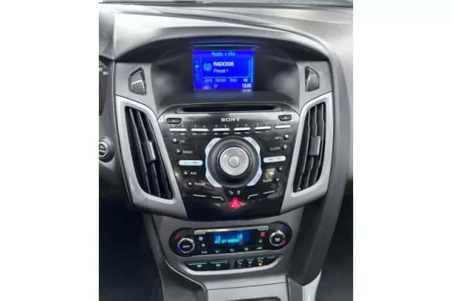 Ford Focus (2013) thumbnail 6