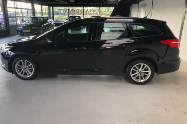 Ford Focus (2015) thumbnail 6