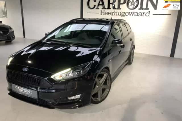 Ford Focus (2017) thumbnail 1