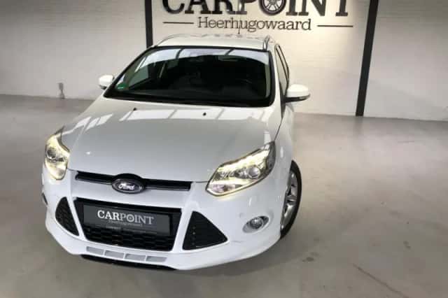 Ford Focus (2014) thumbnail 2