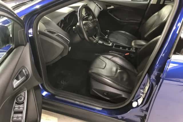 Ford Focus (2014) thumbnail 4