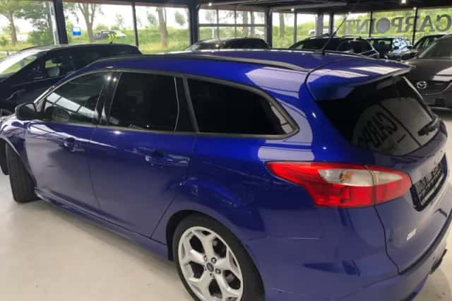Ford Focus (2014) thumbnail 4