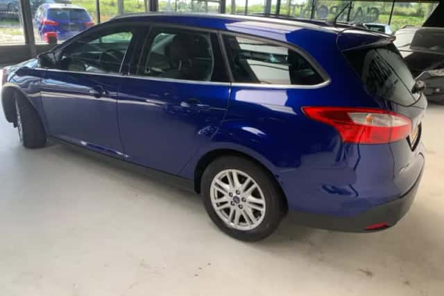 Ford Focus (2014) thumbnail 4