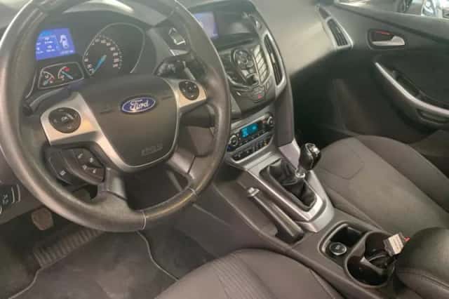 Ford Focus (2014) thumbnail 6