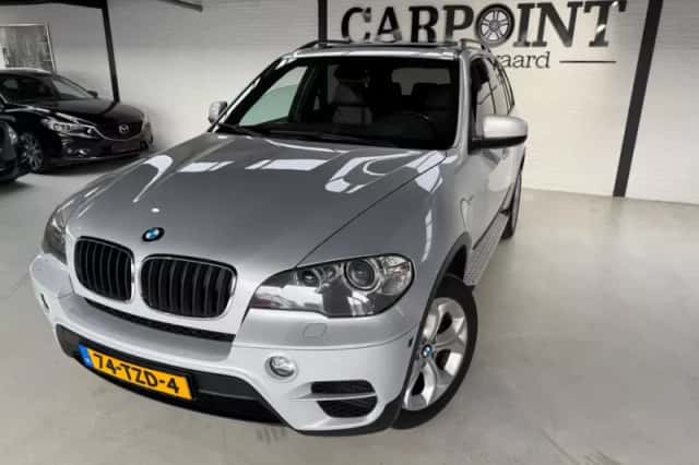 BMW X5 (2012) thumbnail 2