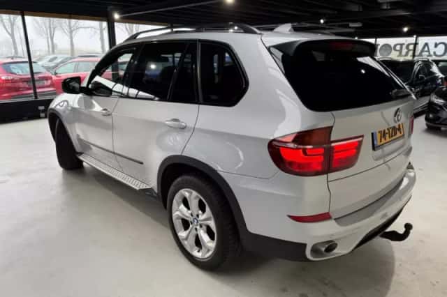 BMW X5 (2012) thumbnail 6