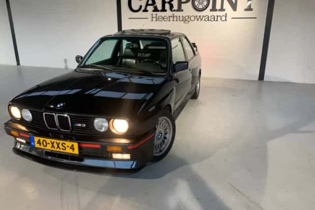 BMW M3 (1987) thumbnail 3
