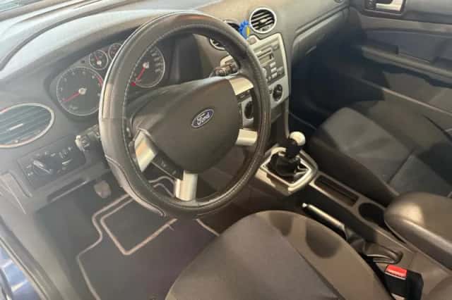 Ford Focus (2007) thumbnail 6