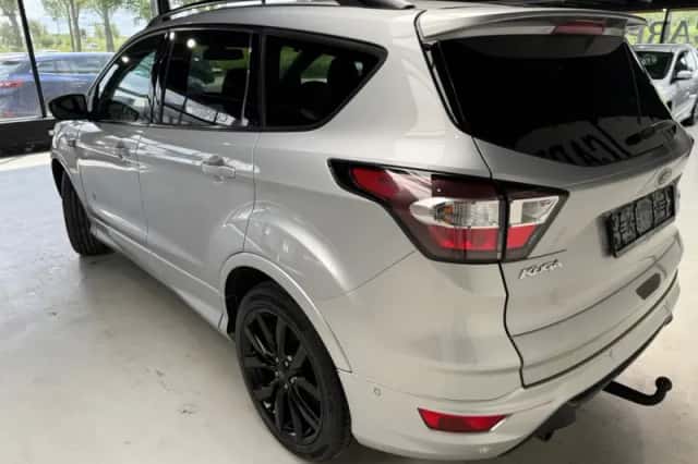 Ford Kuga (2018) thumbnail 3