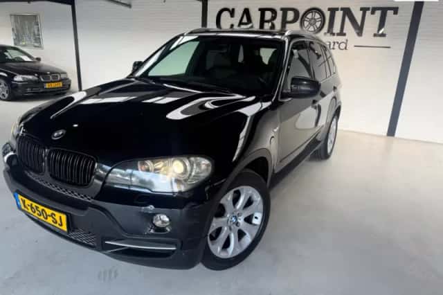 BMW X5 (2010) thumbnail 1