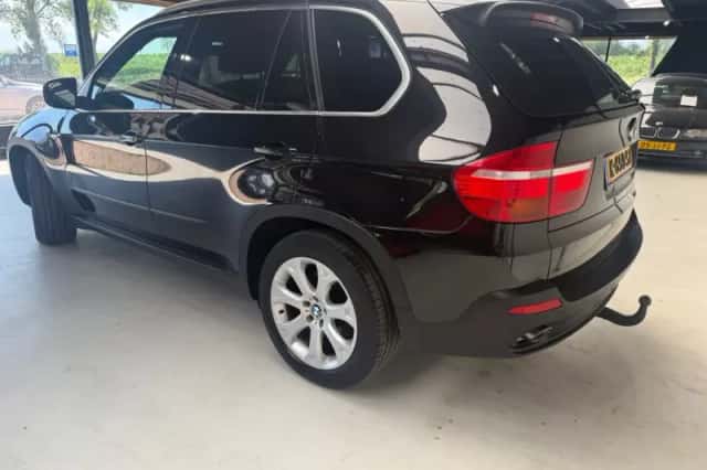 BMW X5 (2010) thumbnail 4