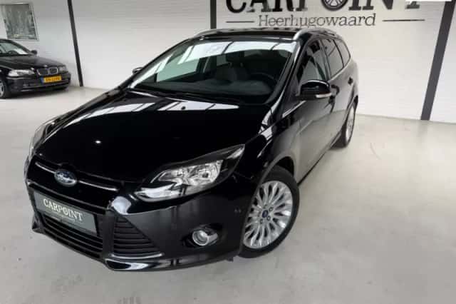 Ford Focus (2012) thumbnail 1
