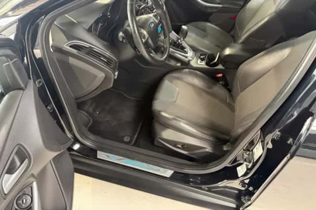 Ford Focus (2012) thumbnail 6