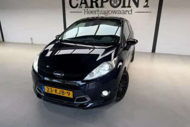 Ford Fiesta (2009) thumbnail 3