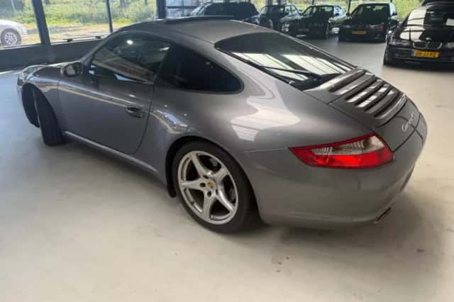 Porsche 911 (2006) thumbnail 4