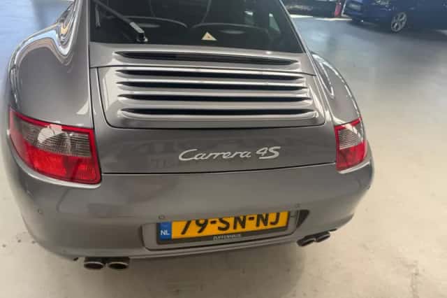 Porsche 911 (2006) thumbnail 5