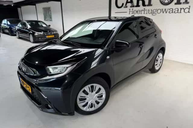 Toyota Aygo X (2022) thumbnail 2