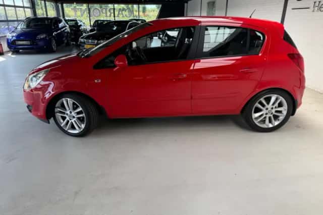 Opel Corsa (2007) thumbnail 3