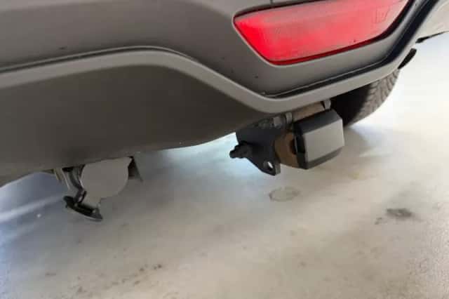 Toyota C-HR (2018) thumbnail 6