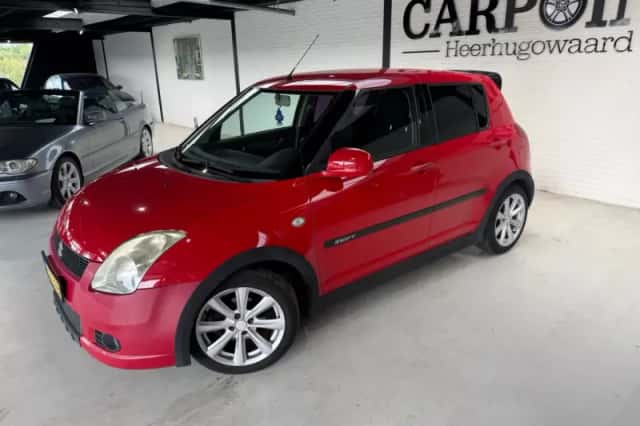 Suzuki Swift (2008) thumbnail 2