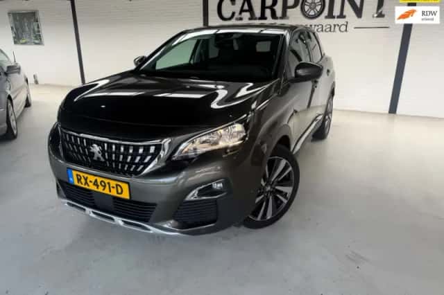 Peugeot 3008 (2018) thumbnail 1