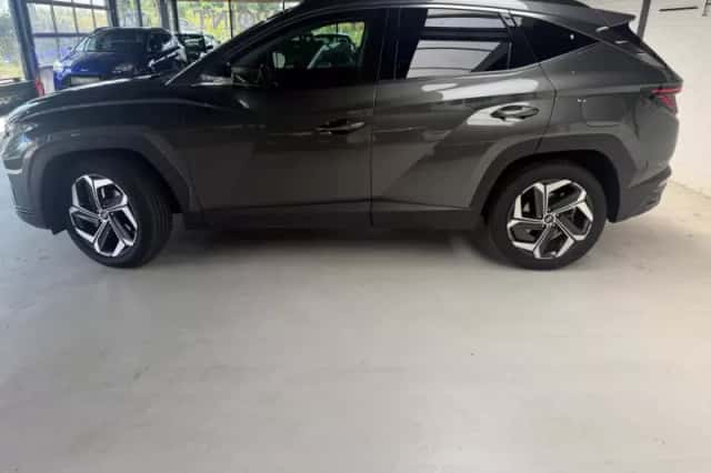Hyundai Tucson (2021) thumbnail 3