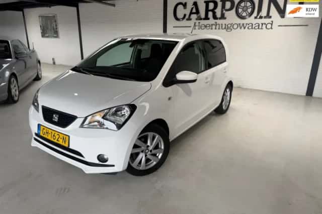 SEAT Mii (2015) thumbnail 1