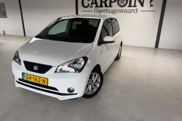 SEAT Mii (2015) thumbnail 2