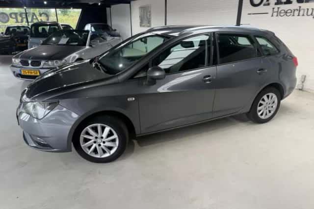 SEAT Ibiza (2013) thumbnail 3