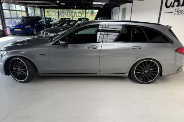 Mercedes-Benz C-Klasse (2015) thumbnail 3