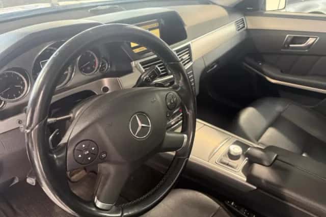 Mercedes-Benz E-Klasse (2012) thumbnail 5
