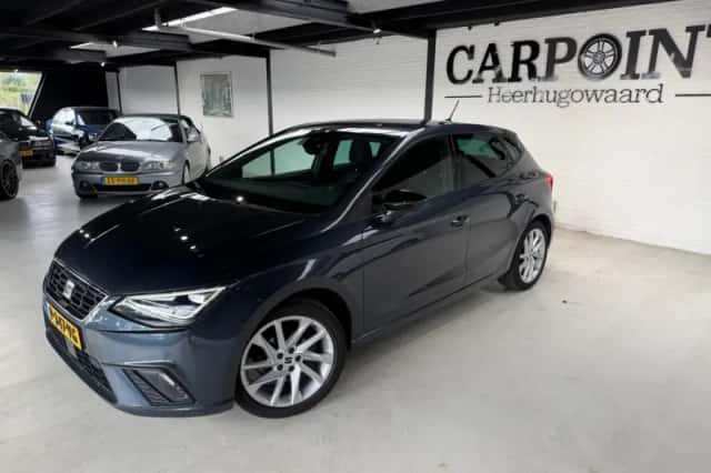 SEAT Ibiza (2022) thumbnail 2
